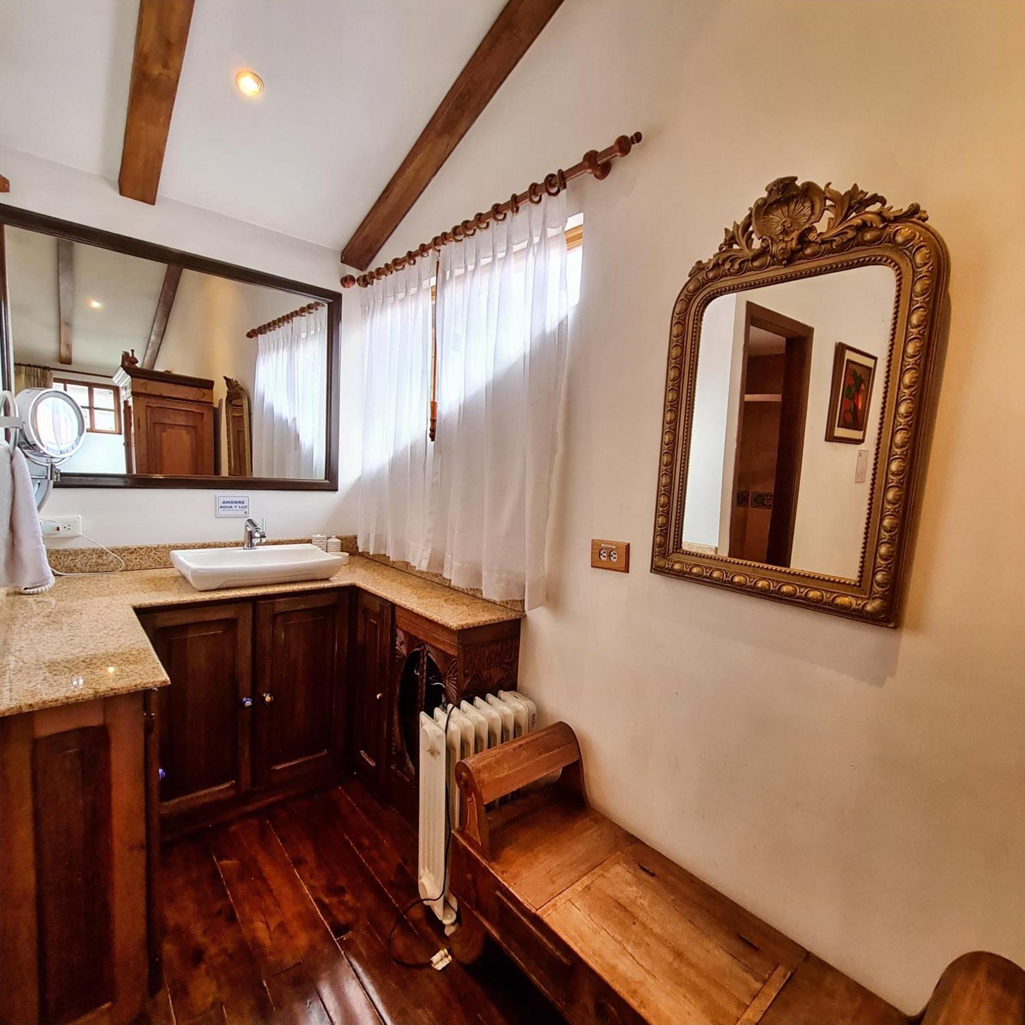 Hotel Boutique Casa San Marcos Quito Bagian luar foto